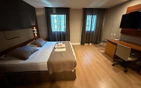 Hotel Wynd Bourbon Luxuoso lado Shop Ibirapuera Moema com garagem 842